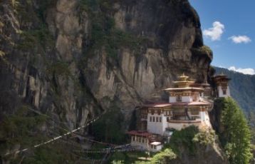 Paro Familienurlaub 10 Tage ab 2.390 &euro;